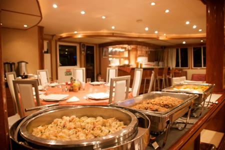 queen-of-galapagos-restaurant